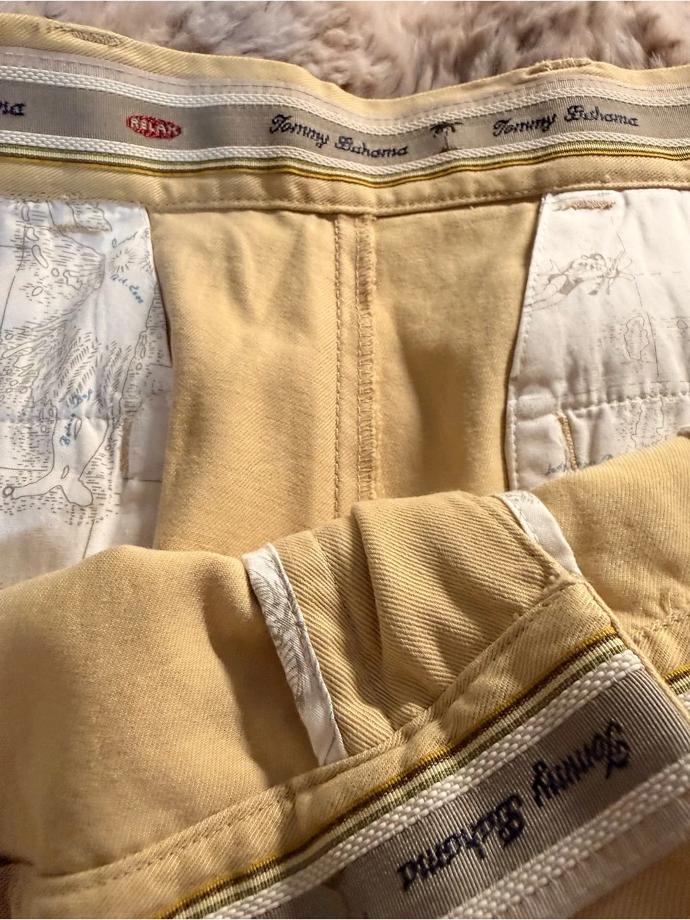 Tommy Bahama Shorts Khaki Soft Tencel Blend Pleated Front Men's size 35